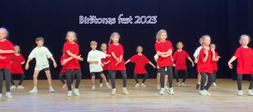 „Padūkėlis” dūko šokių festivalyje konkurse Birštone