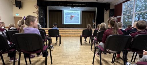 Priešgaisrinės gelbėjimo tarnybos pamoka pirmokams